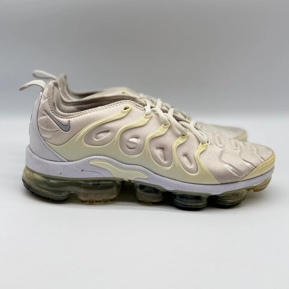 Nike Air VaporMax Plus White Pure Platinum Mens 10 Sneaker 924453-100